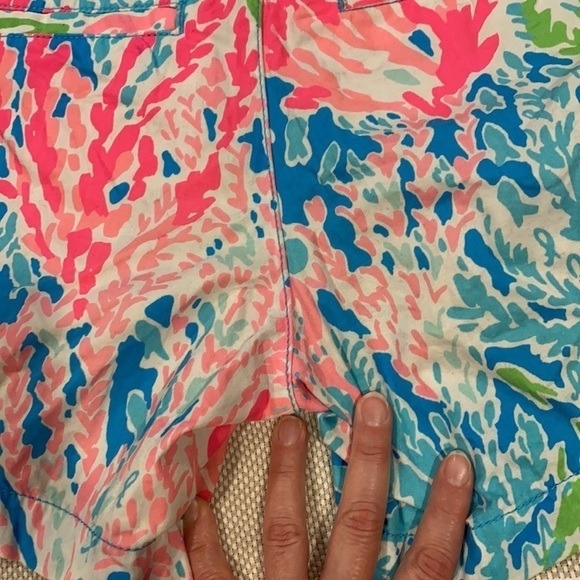Lilly Pulitzer The Callahan Coral Print Shorts - Picture 11 of 14